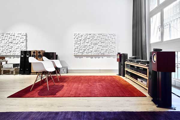 Soundscape Mastery: Exploring Modern Audio Options for Professionals – Telephone detectiv skilled